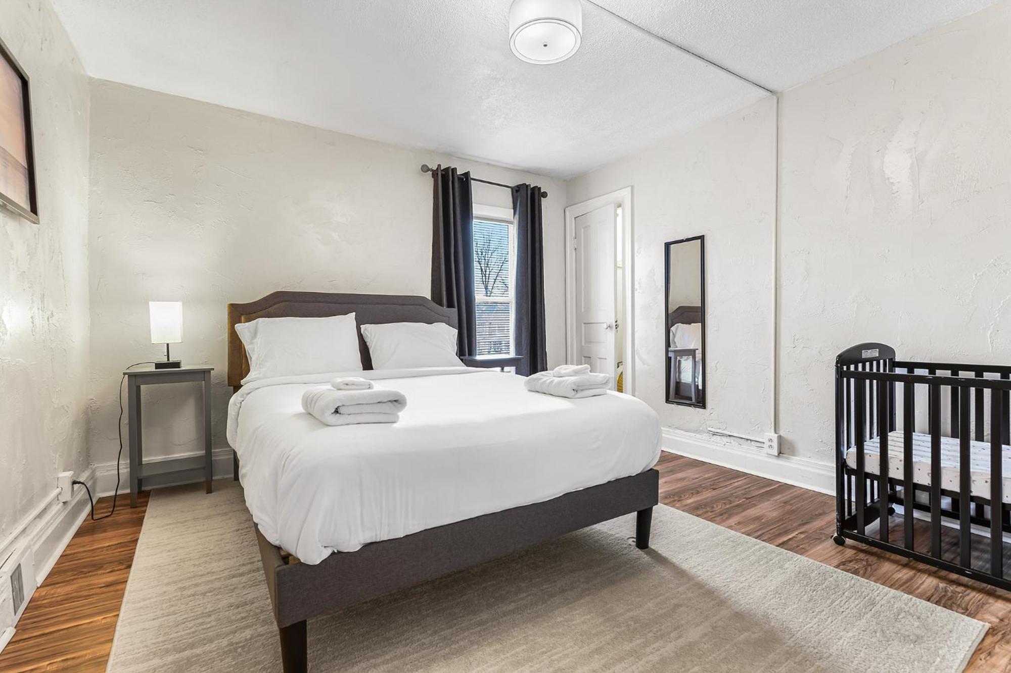 Contemporary Urban Home Niagara Falls Ngoại thất bức ảnh